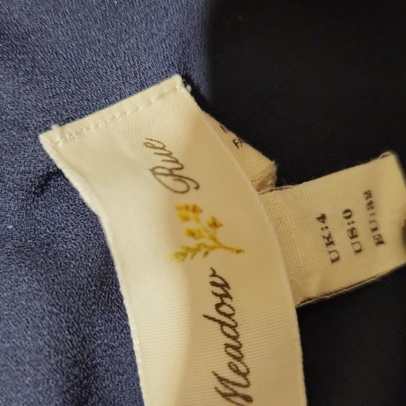 ❤ ANTHROPOLOGIE MEADOW RUE FLOWY BUTTON DOWN SLEEVELESS SCALLOP TOP / BLOUSE - Picture 4 of 7